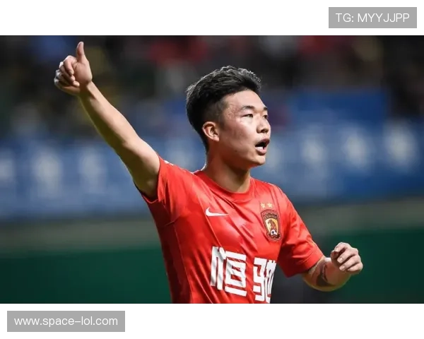 中国足球最贵球员排行榜解析及其背后价值因素深度剖析 中国足球最贵球员排行榜解析及其背后价值因素深度剖析